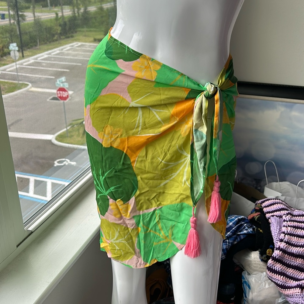 Tropical Leaf Tie-Side Swim Cover-Up Sarong - Green & Yellow